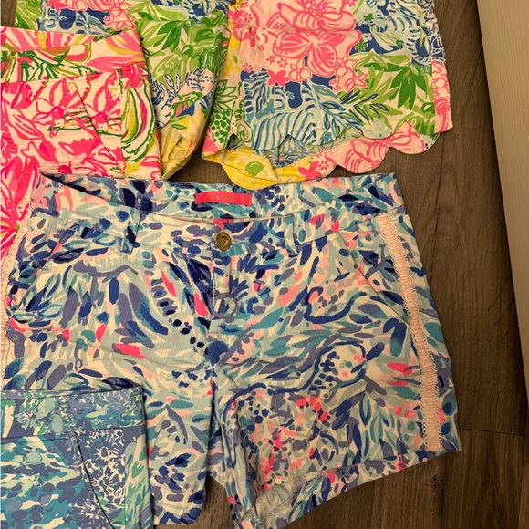 Lilly Pulitzer bundle.  Shorts size 4, shorts size small , dresses size 4 - Picture 9 of 11